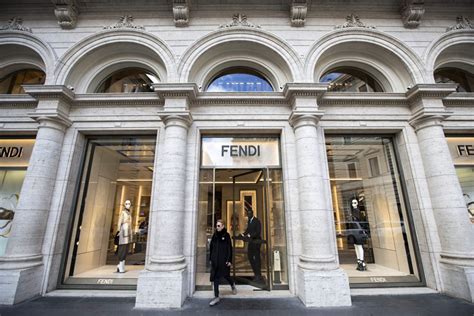 fendi shop in rome